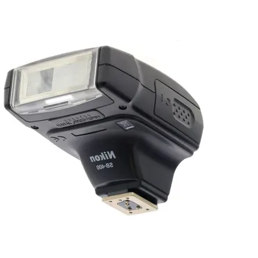 Nikon SB-400 (ISO 200, 18mm) Speedlight Flash [GN98] {Bounce}